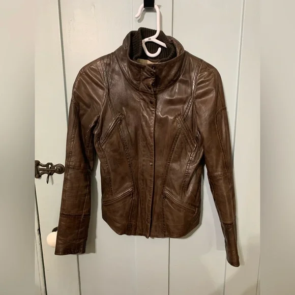 Danier leather jacket - Picture 1 of 6